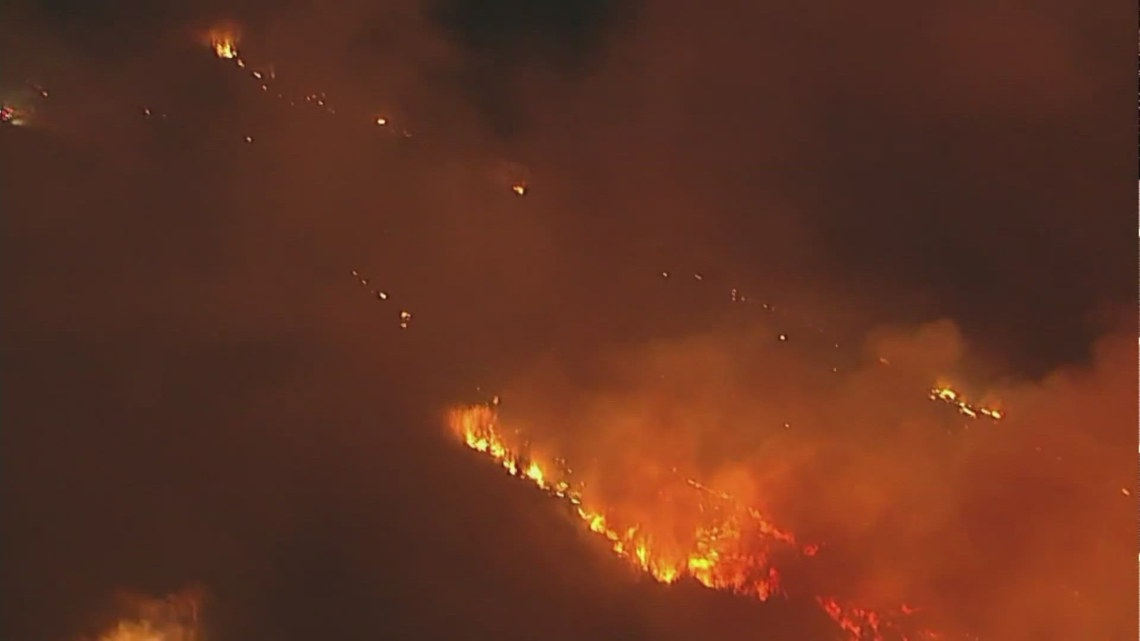 Los Angeles Wildfires Latest Auto Fire In Ventura County Abc