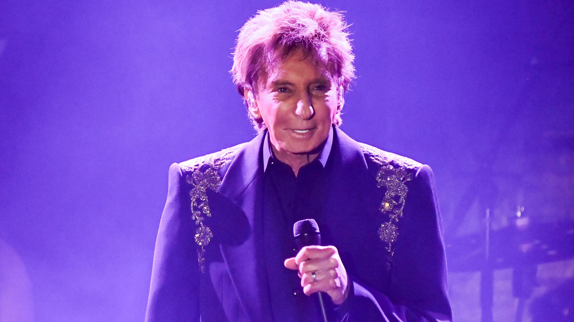 Barry Manilow ends concert early on 2nd night of his postponed Las ...
