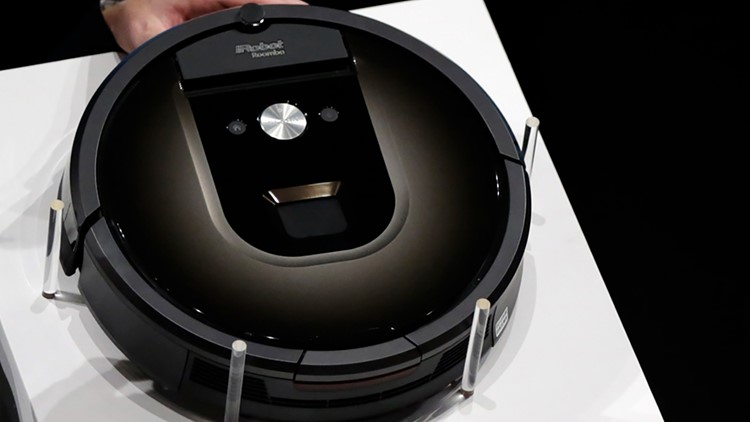 Does anybody else sit there & watch their robovac moving around in the app?  : r/roomba