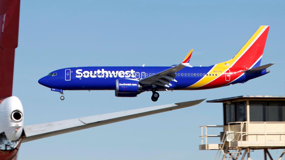 【値下げ】Critical Slide×BIRDWELL PLANE JANE FAA investigates 'Dutch roll' on Southwest Airlines 737 Max