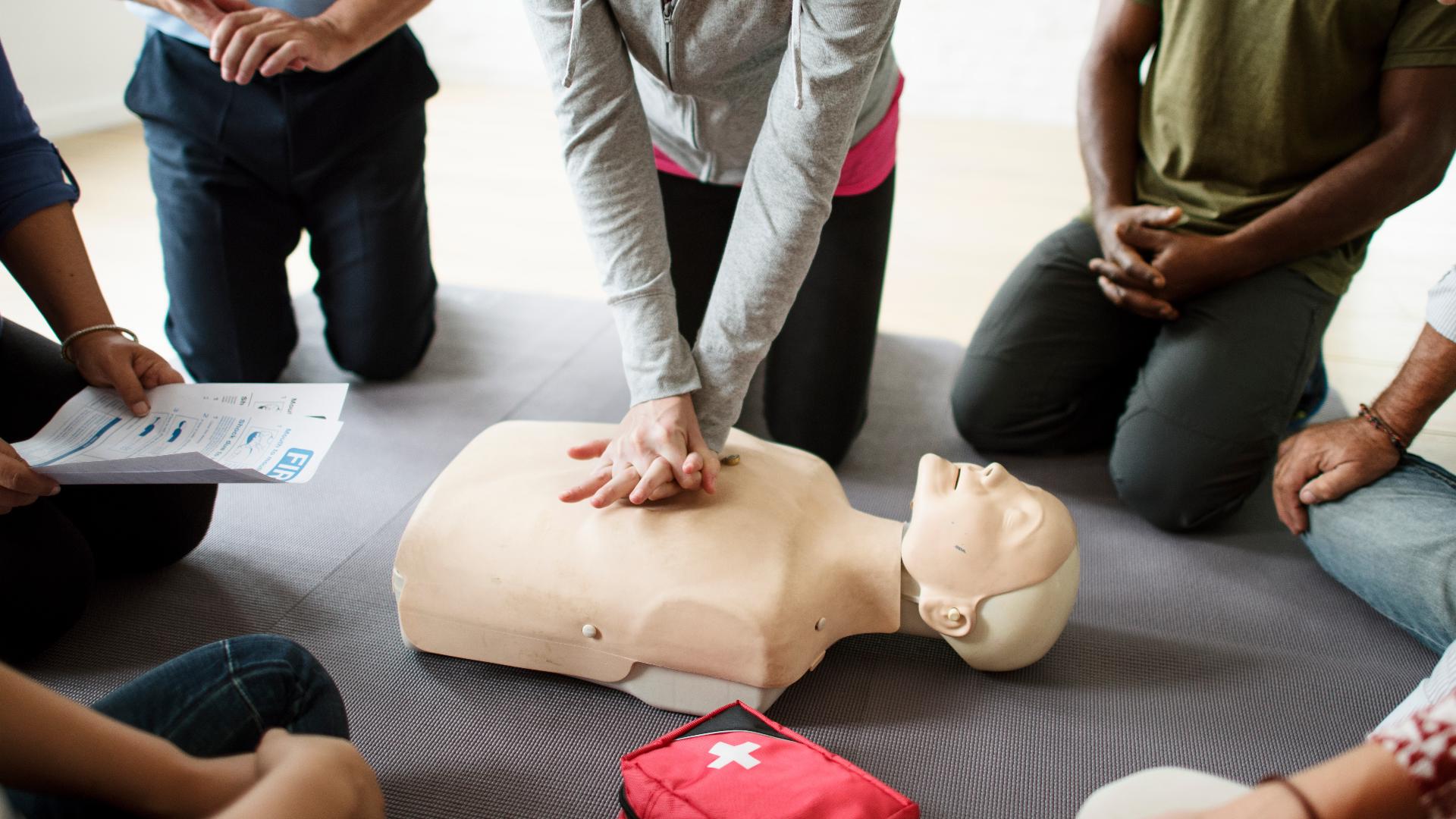 New CPR guidelines: Choking for all ages, opioid overdoses | abc10.com