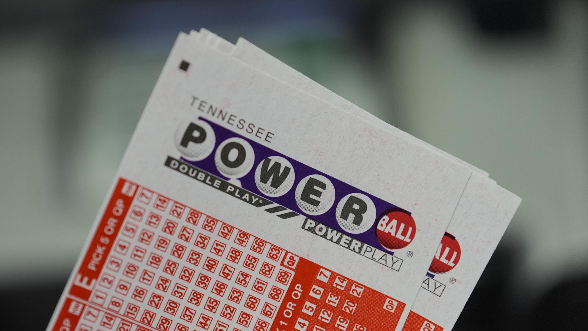 Single ticket wins $1.8 billion Powerball jackpot on Christmas Eve