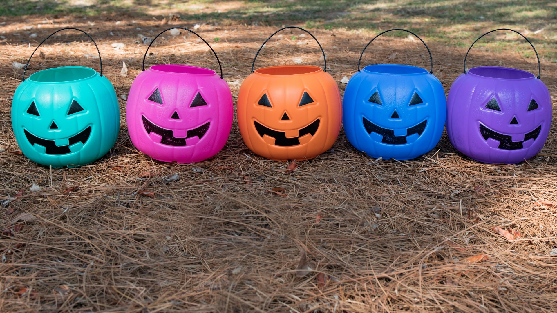 Why some houses might have different colored pumpkins on Halloween You may notice more colored gourds on display this Halloween as people use non-traditional pumpkins to raise awareness. Here's what each color means.