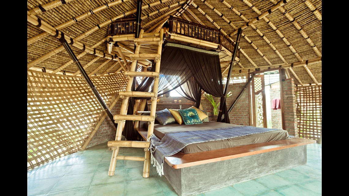 airbnb celebrates 10th anniversary