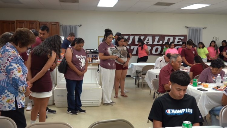 'With your love, we are Uvalde Strong' | Poteet feeds Uvalde community at football game, honors them with song