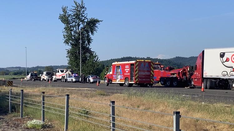 Police arrest driver after crash that killed 7 on I-5 | abc10.com