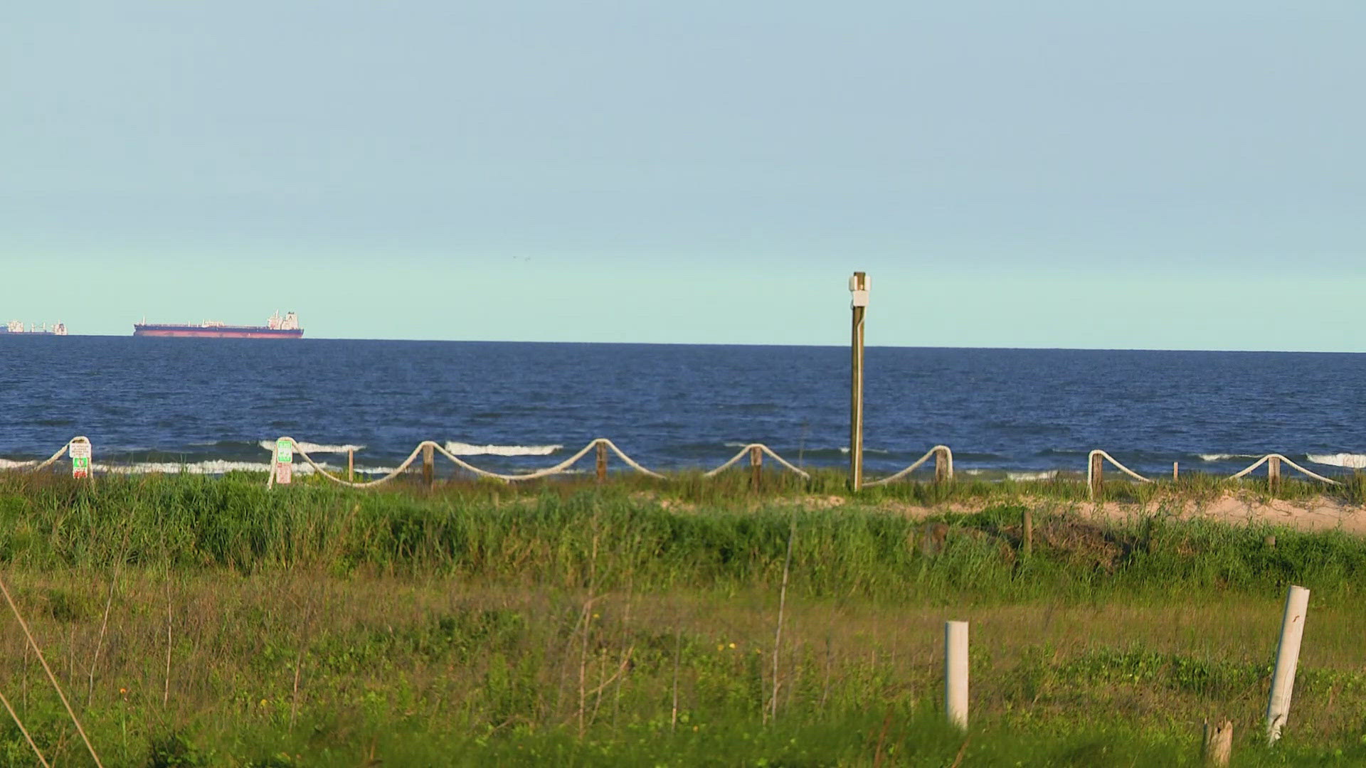 Father applies tourniquet after shark attacks teenage son miles off ...