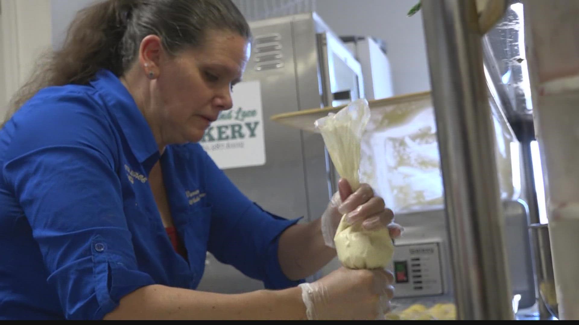 Vanessa Stiegmann started giving away cupcakes to teachers in 2018. Just this week alone, she's baking up 109,000 for Valley teachers for Teacher Appreciation Week.