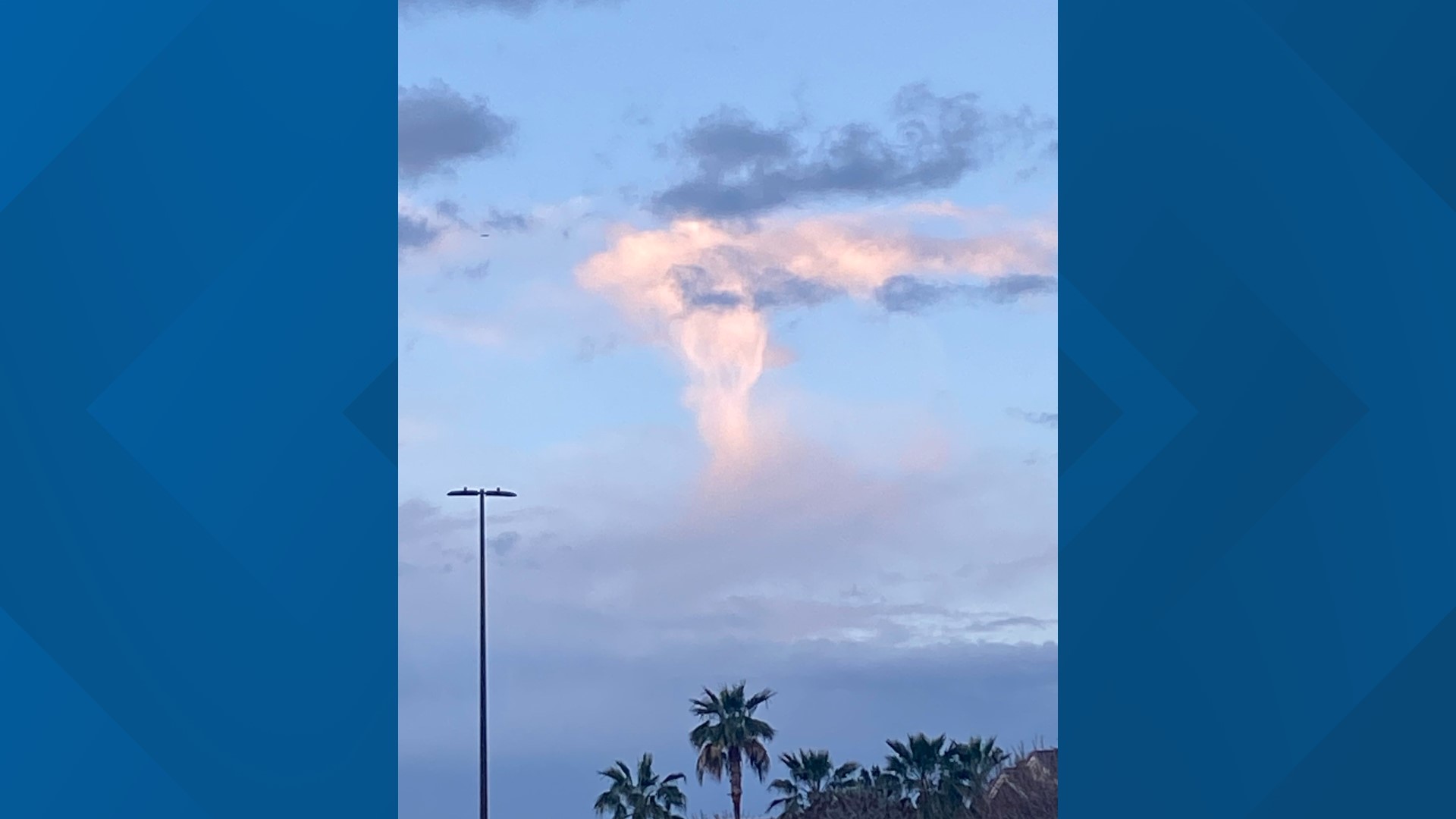 Have you ever heard of a 'streamer shower'? One 12News viewer saw the formation in the skies over Arizona, and meteorologist Ginger Jeffries explains what it is.