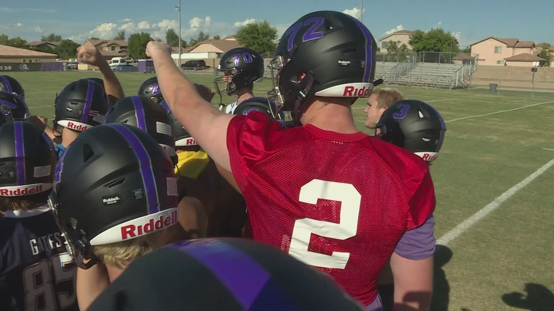 Meet the 6'11" exchange student playing HS football in Arizona