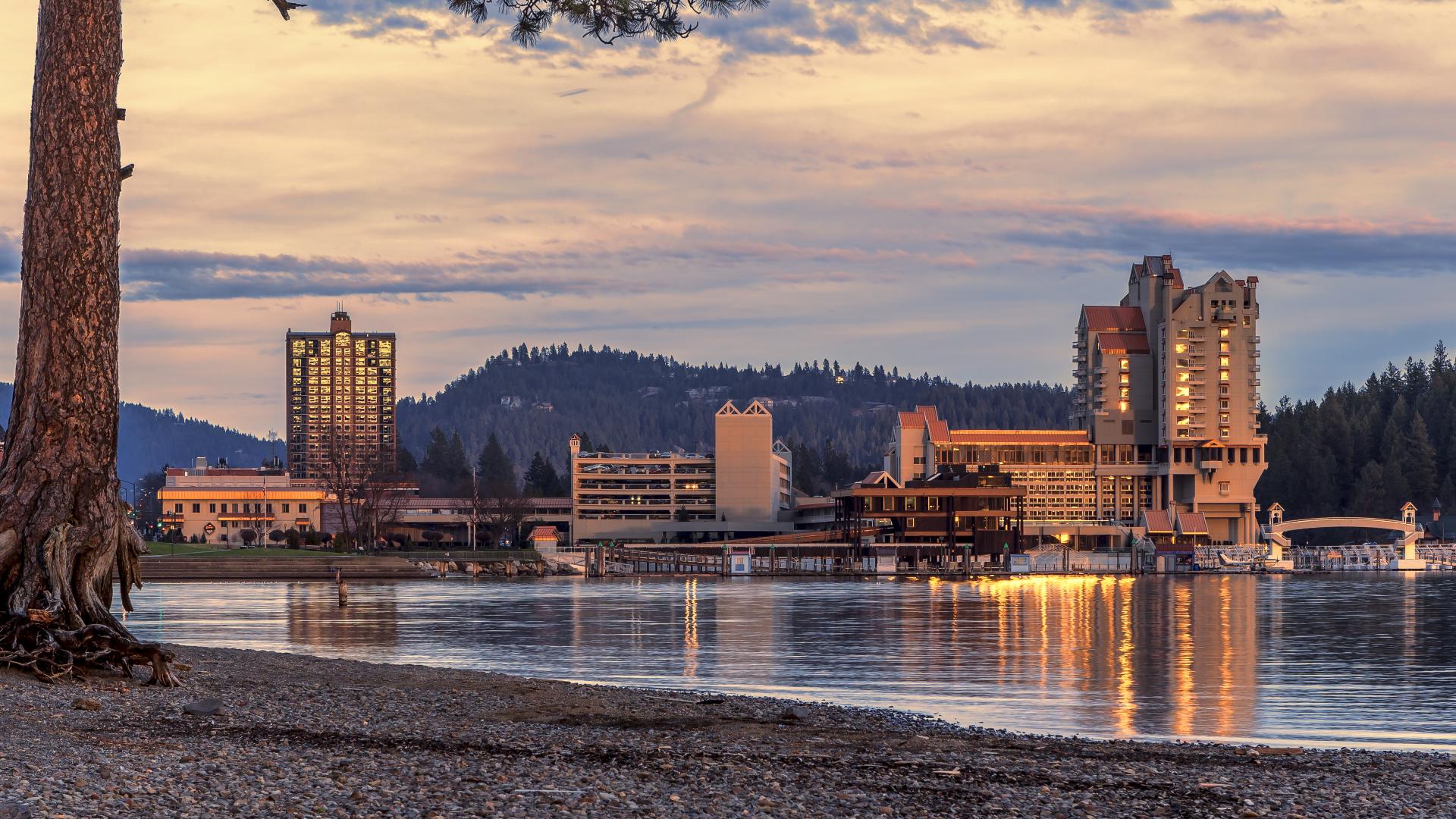 Coeur d'Alene Resort ranked best waterfront resort | abc10.com