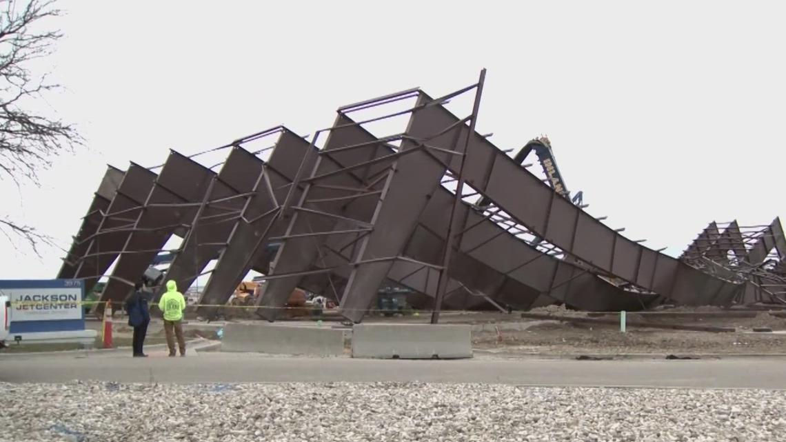 3 dead, 9 injured after hangar collapse near Boise Airport | abc10.com