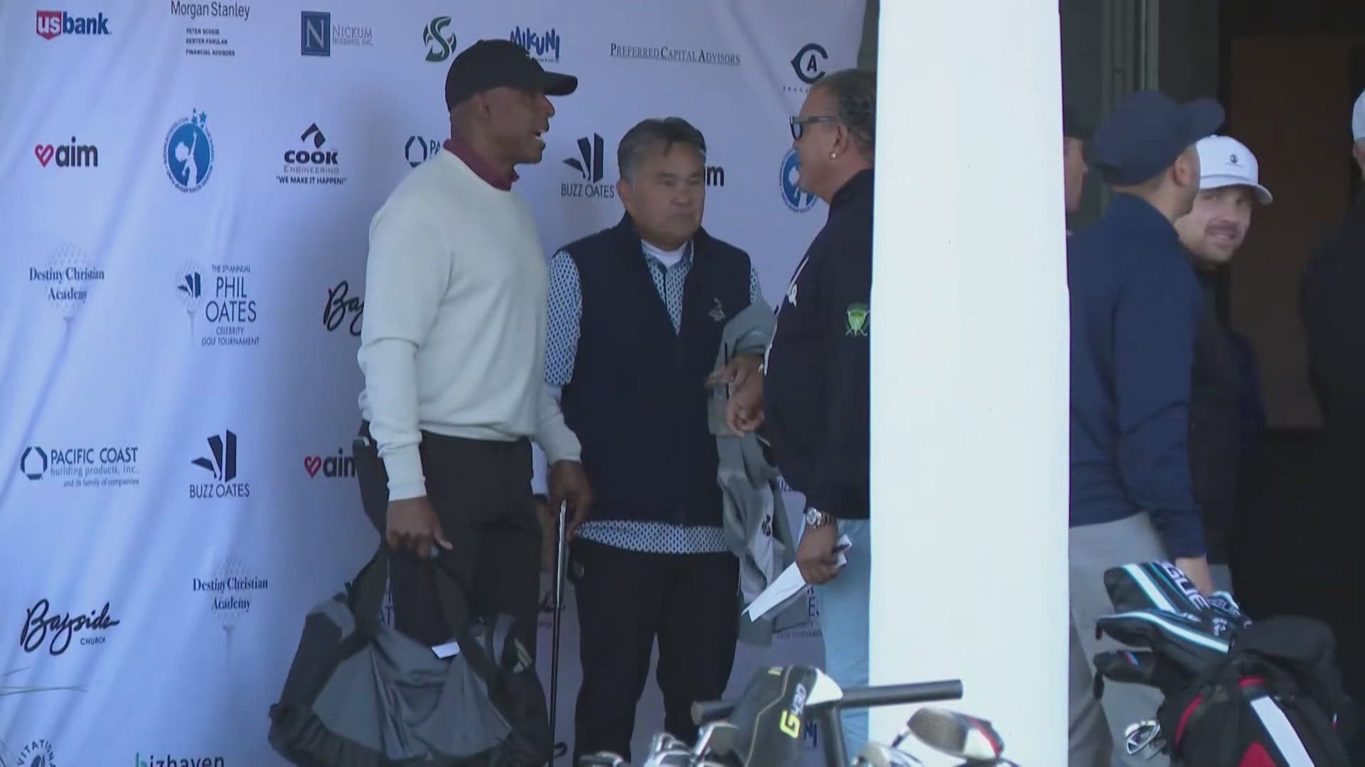 Celebs like Mike Bibby, Barry Bonds, Cedric the Entertainer, and Anthony Anderson teed off in Granite Bay for the 5th annual Phil Oates Celebrity Golf Classic.