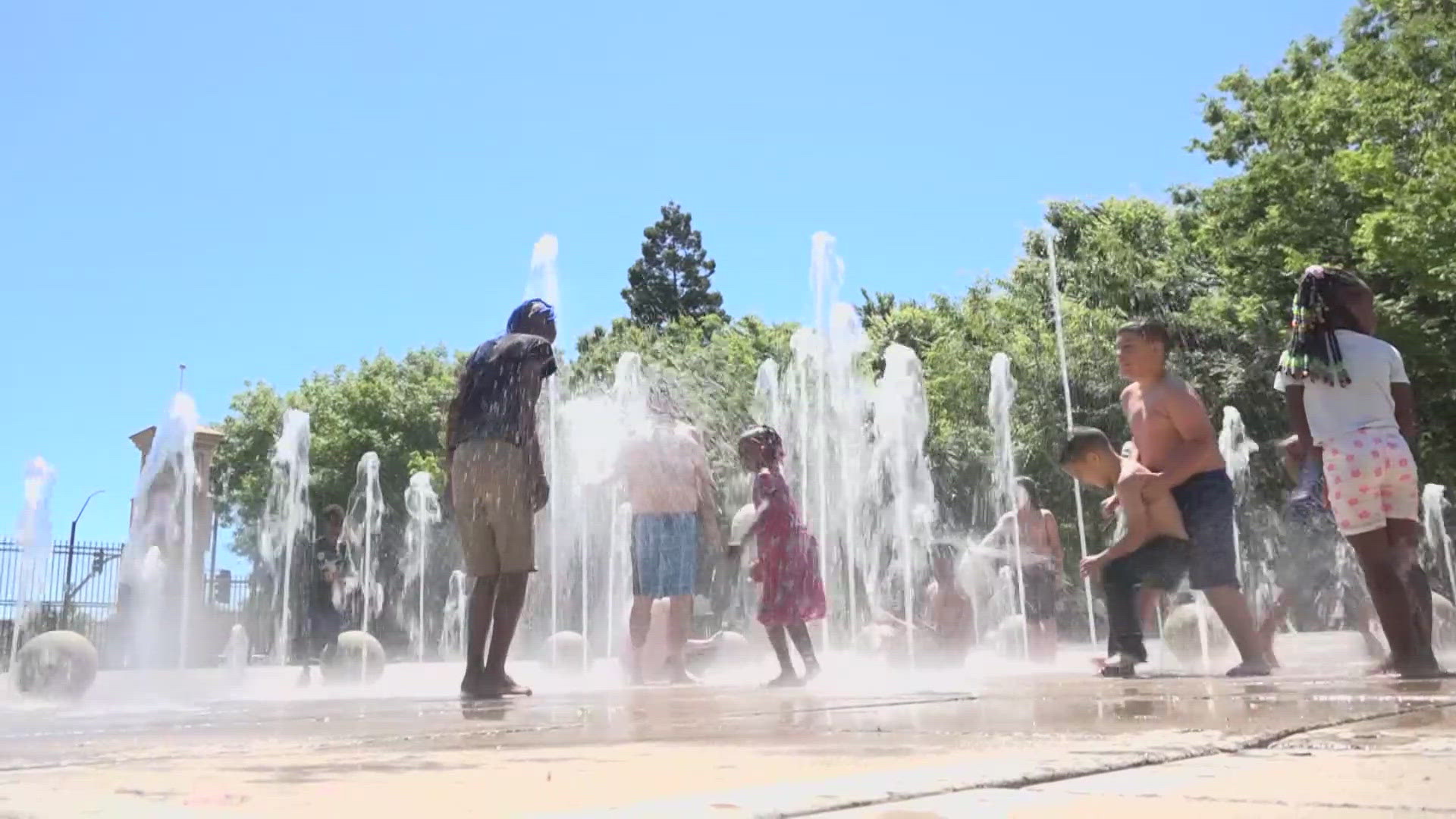 Stockton residents stay cool amid heat