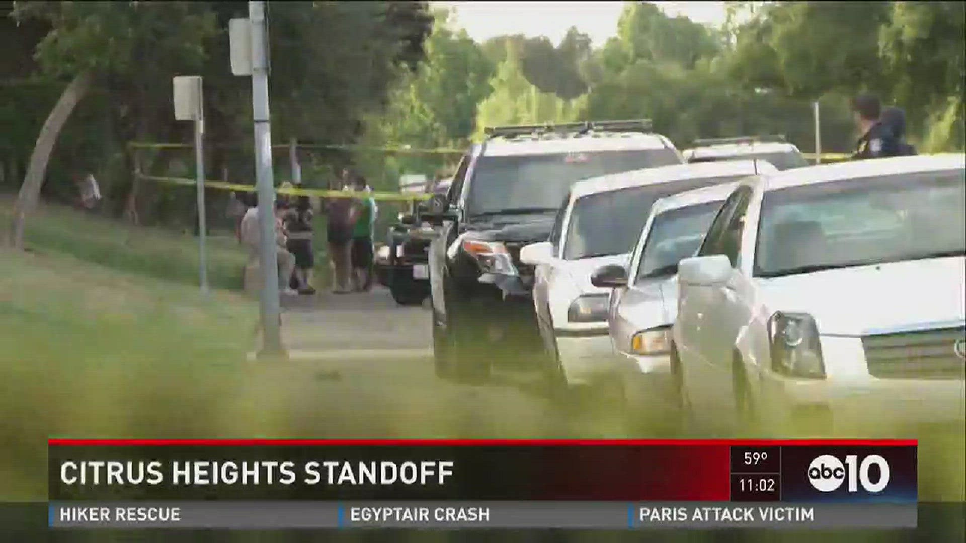 A man barricaded himself inside an apartment complex in Citrus Heights. (May 19, 2016)
