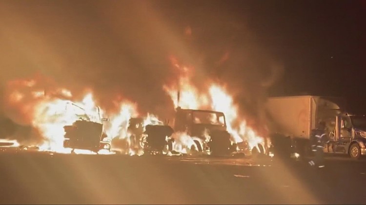 Several semi-trucks burned in fire in Sacramento, no injuries reported