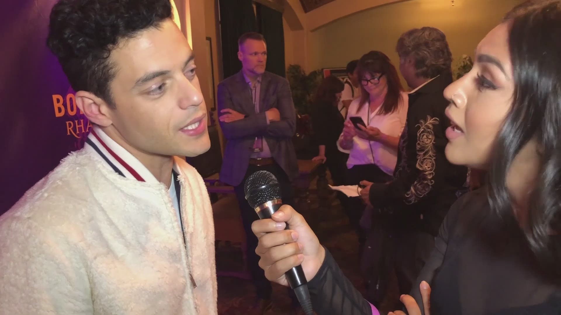 Rami Malek talks with Mariaagloriaa about the movie 'Bohemian Rhapsody' and the side of the Queen singer not everyone got to see. Also, what it meant to have the blessing of Freddie Mercury's family, and Rami's love of San Francisco.