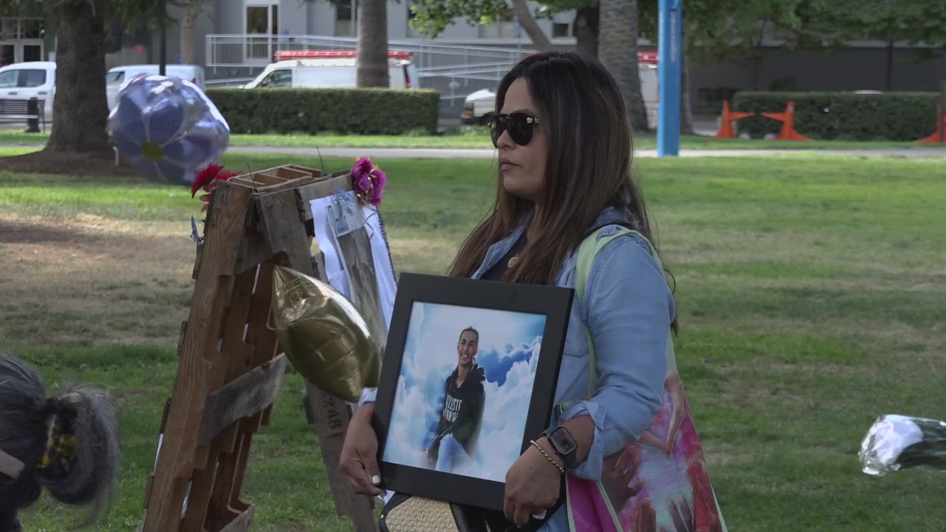 Families gather at State Capitol on National Day of Remembrance for Murder Victims