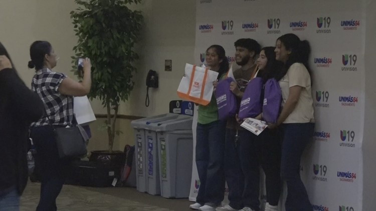 Watch: Massive alligator eats another alligator in Florida | abc10.com