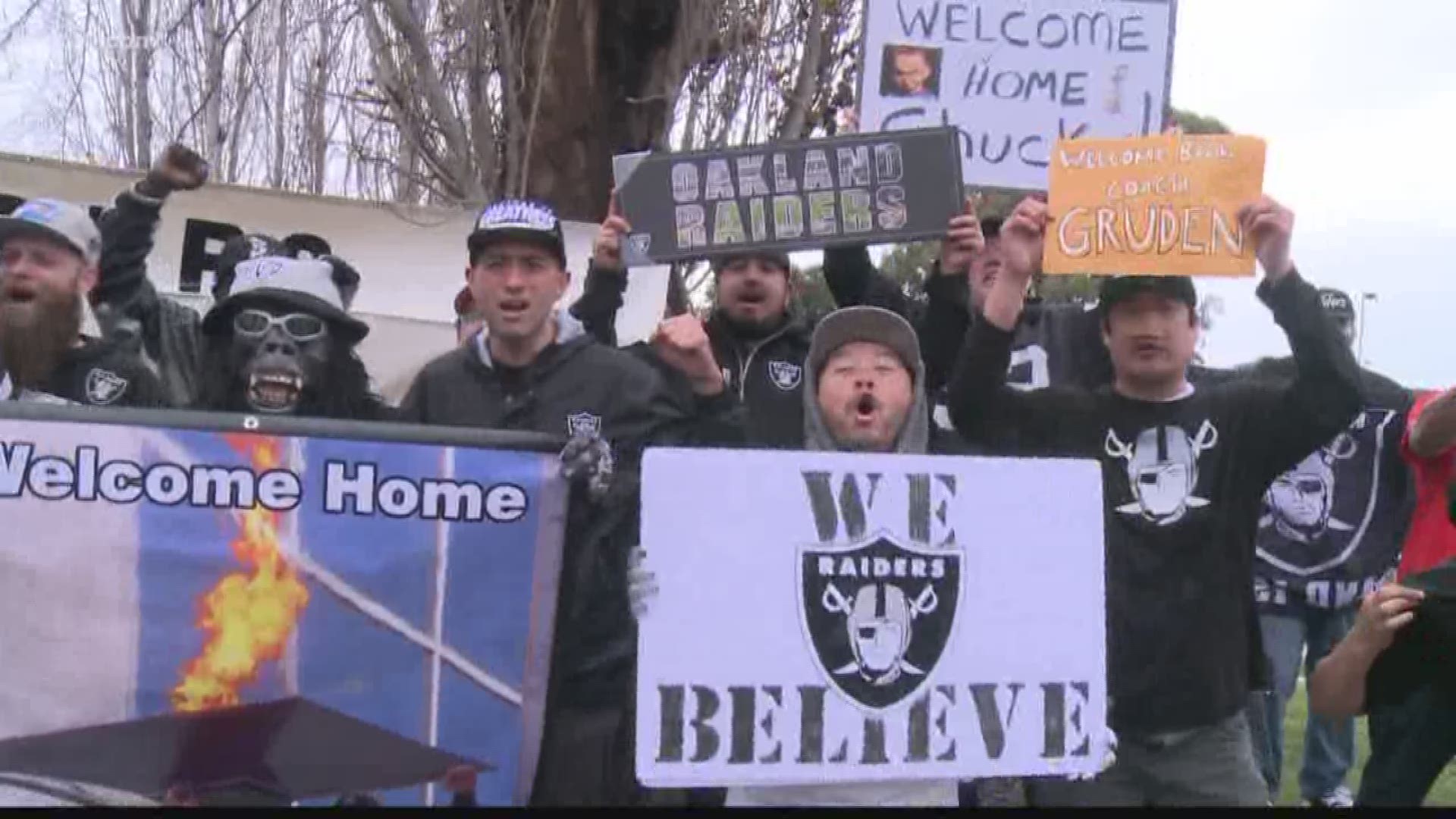 Former Oakland Raiders players come together to support new head coach (January 9, 2018)