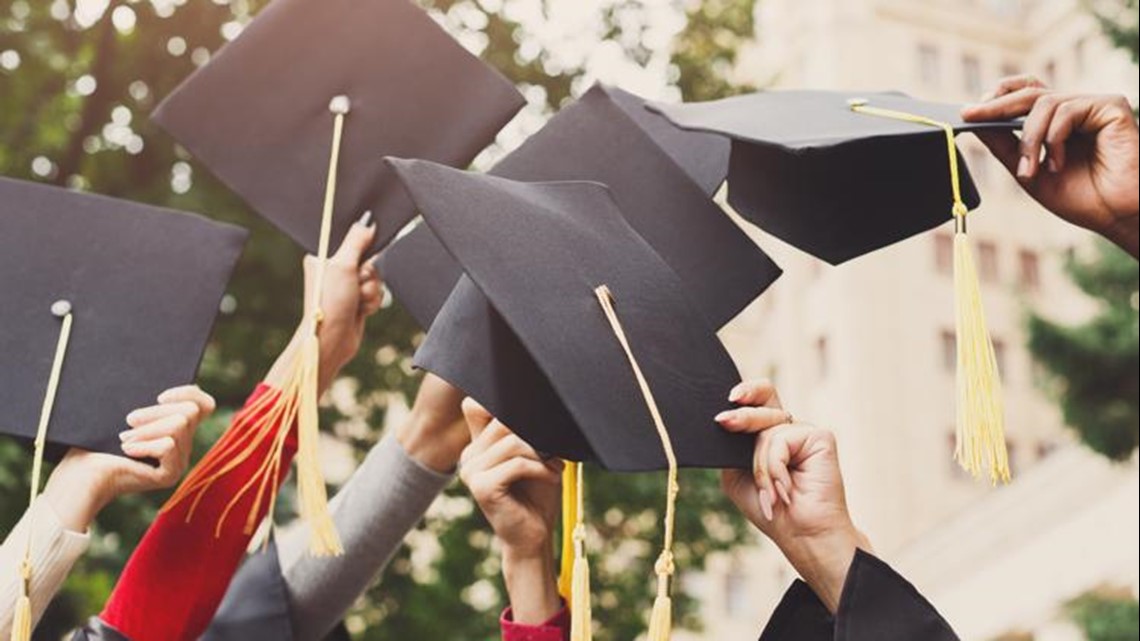 Elk Grove Unified celebrates graduating high school seniors - Vimarsana News