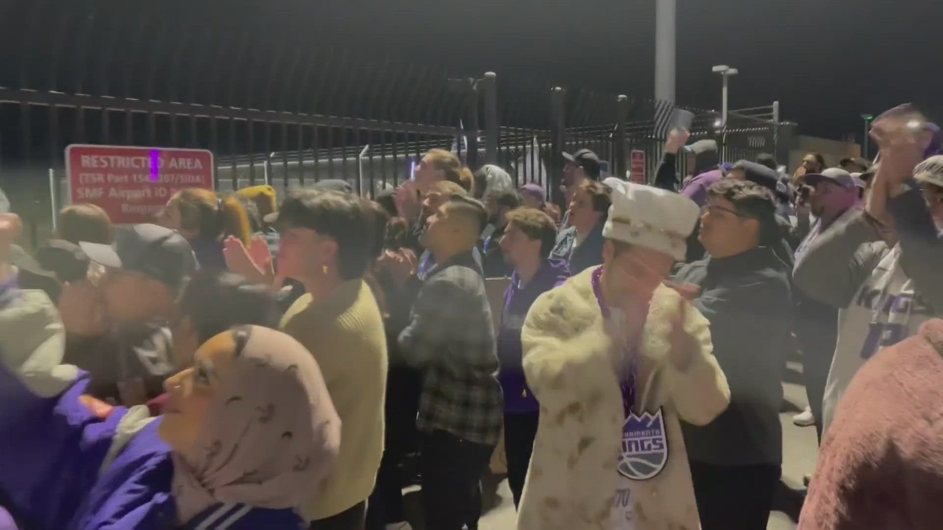 Hundreds of Kings fans gathered early Saturday morning to welcome back the Beam Team after facing off against the Trailblazers.