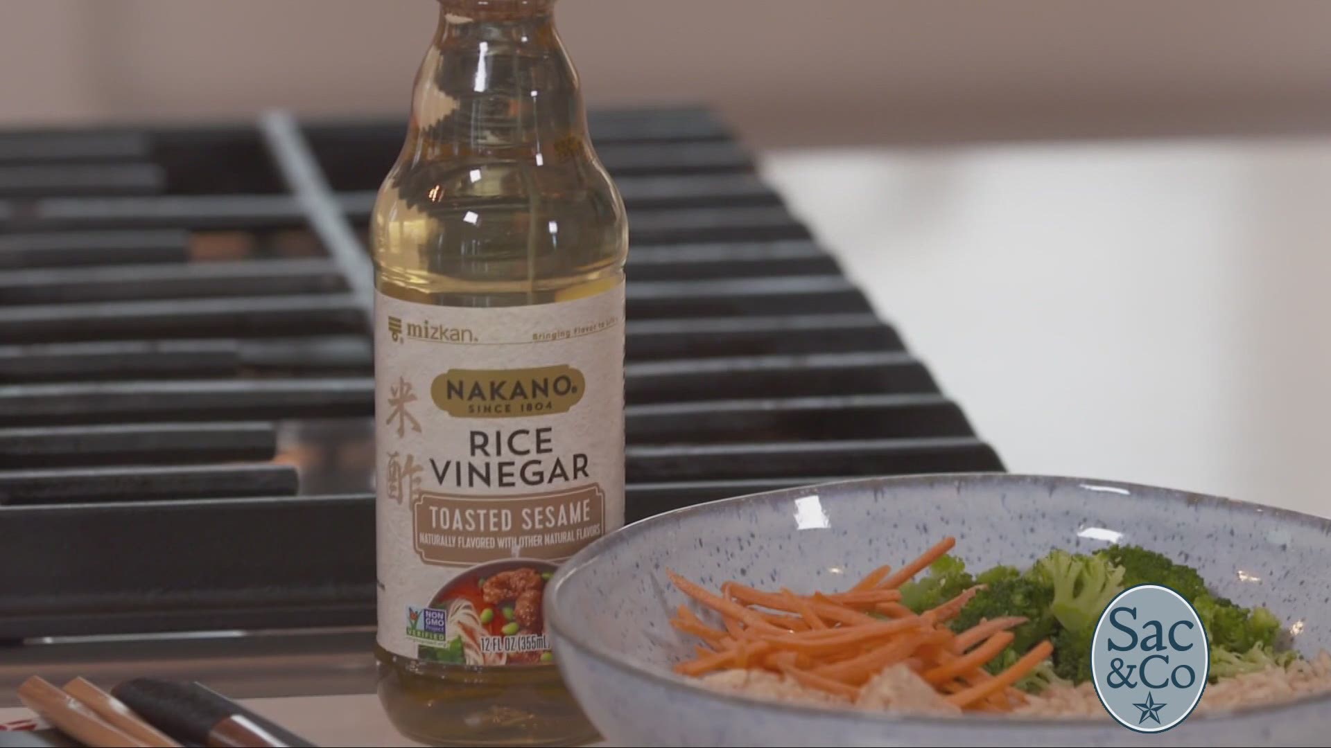 Registered Dietician Mia Syn is here with us to show how even the most inexperienced cook can whip up enjoyable and healthy meals with the help of Rice Vinegar. The following is a paid segment sponsored by Nakano Flavors.