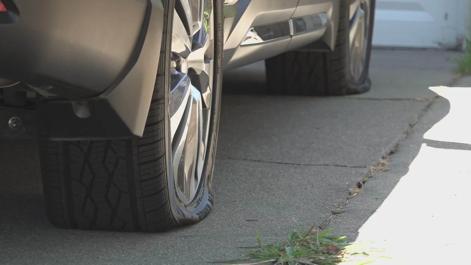 Vandal slashes tires in Stockton neighborhood