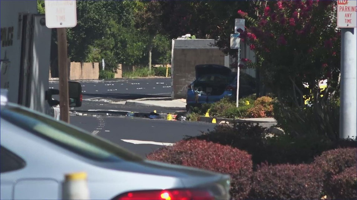 Saturday morning Roseville crash leaves man dead