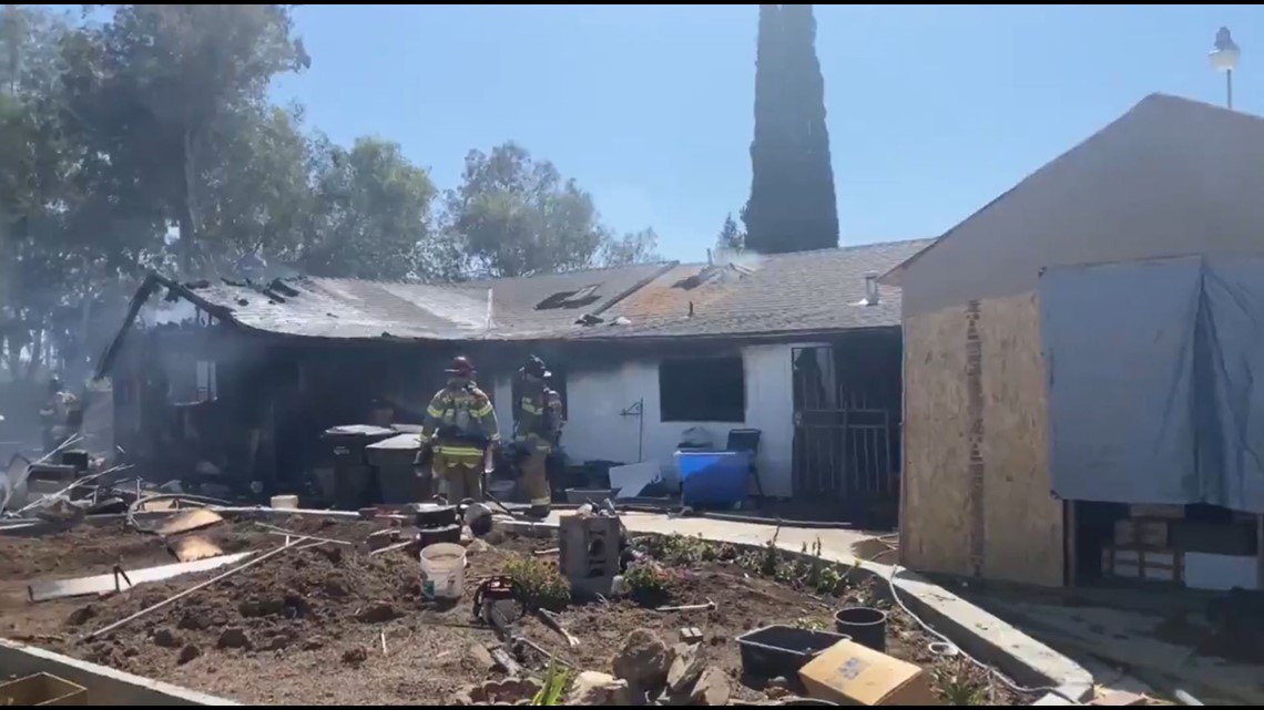 Metro Fire Battling House Fire In South Sacramento | Abc10.com