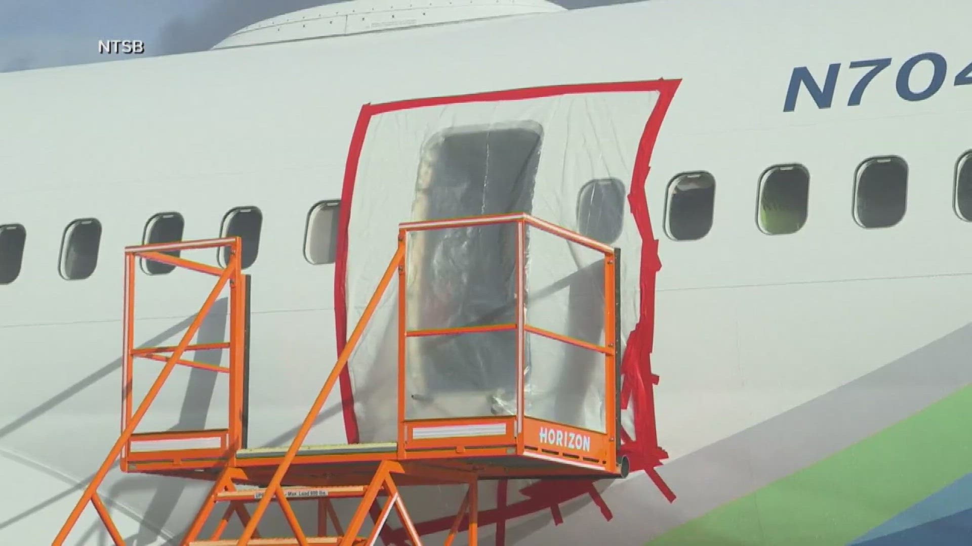 Alaska Airlines Door Blowout What Is A Door Plug Abc10