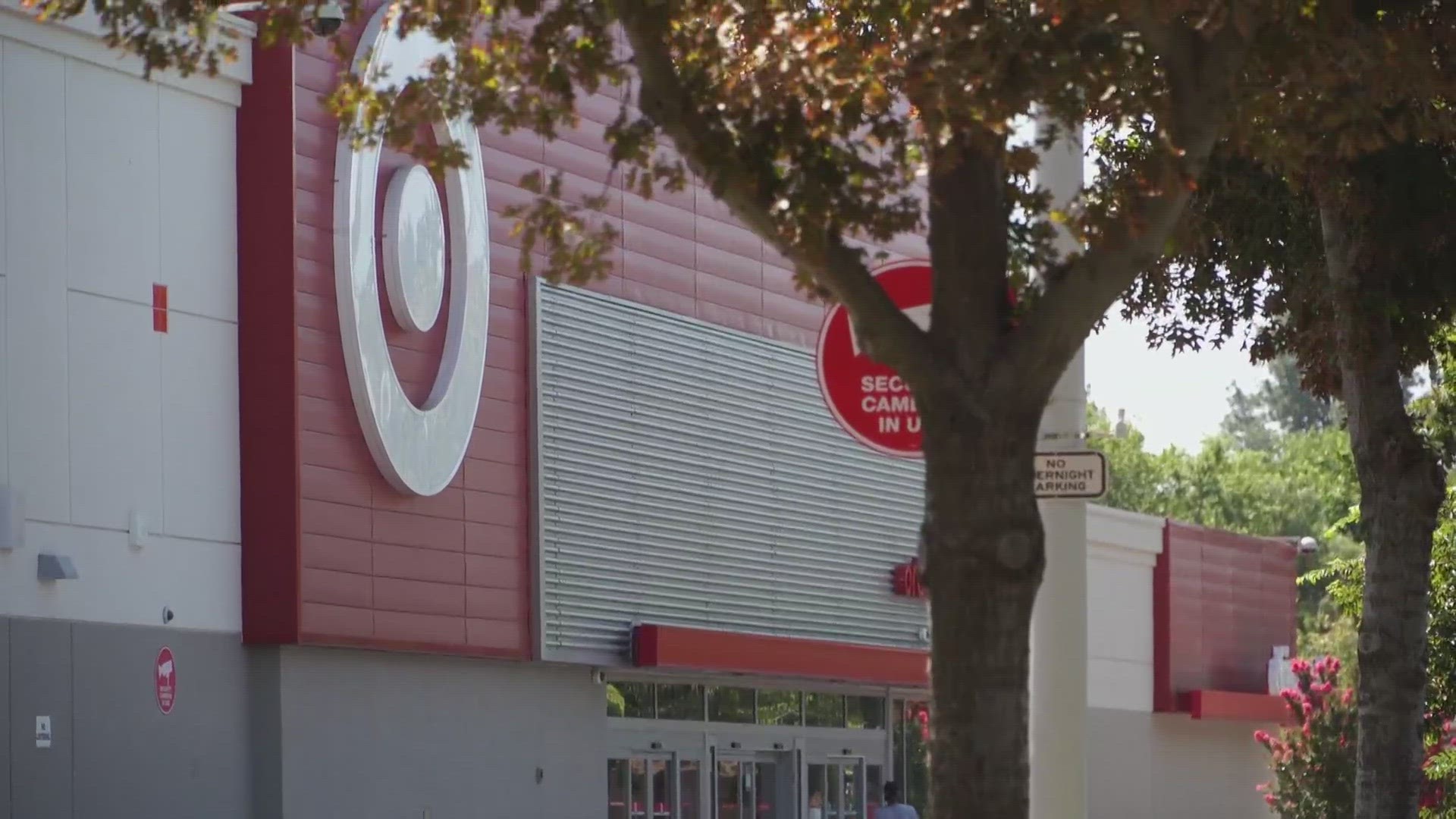 Land Park Target theft caught on camera draws attention to police response, policy