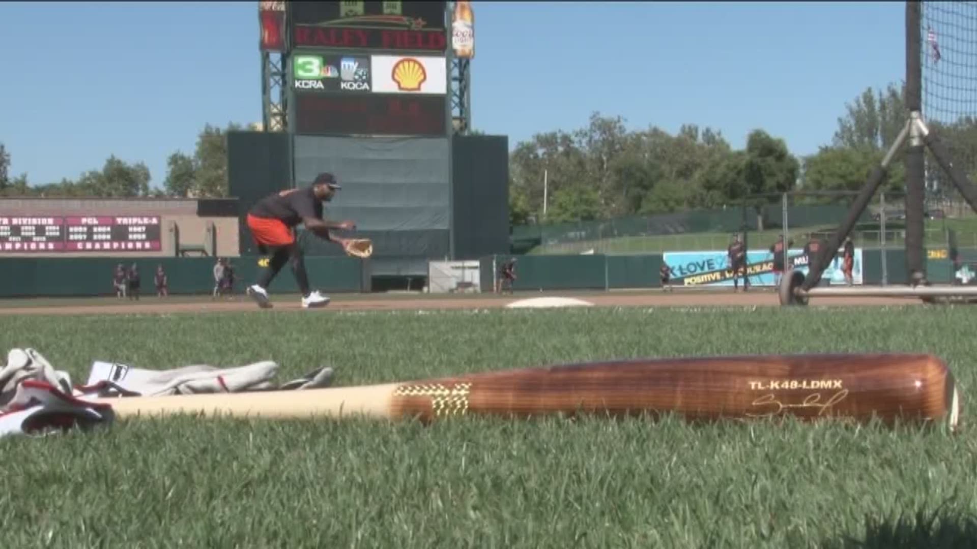 San Francisco Giants' Pablo Sandoval plays with River Cats