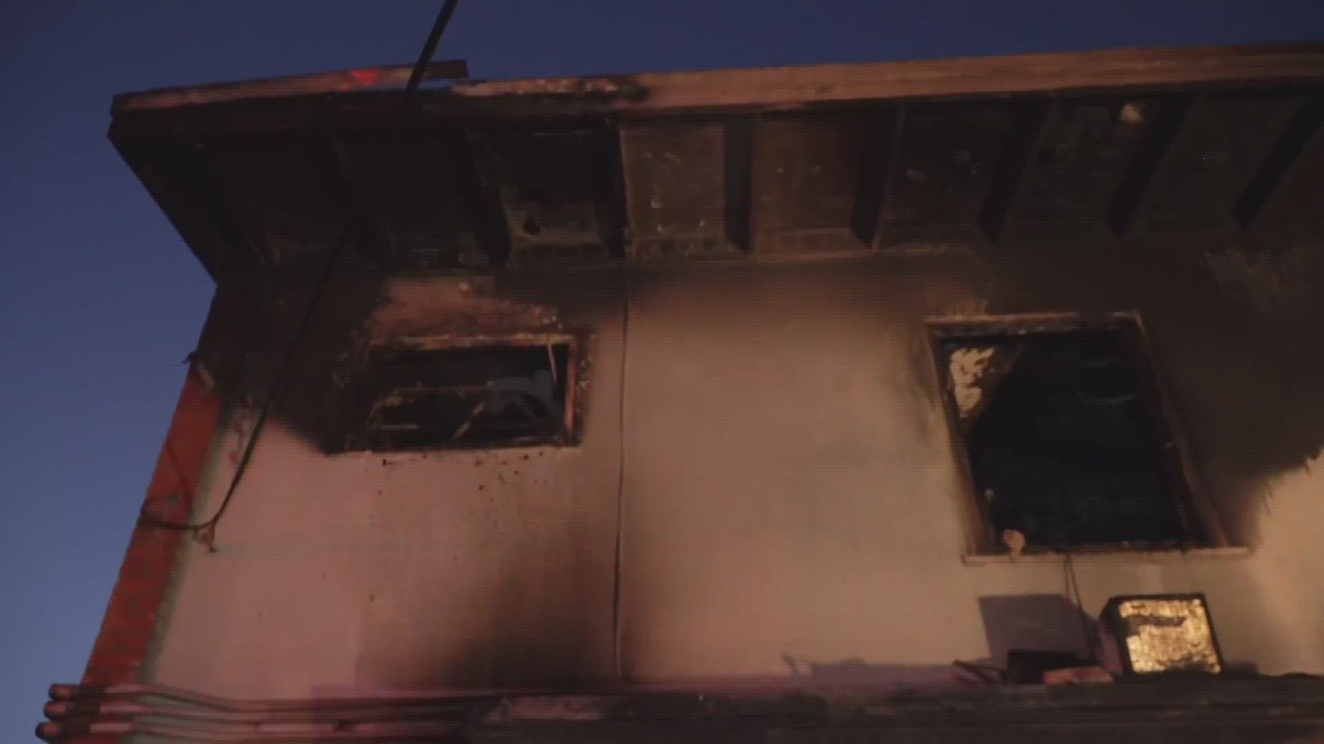 An apartment fire broke out in Sacramento's Upper Land Park area Monday, according to the Sacramento Fire Department.