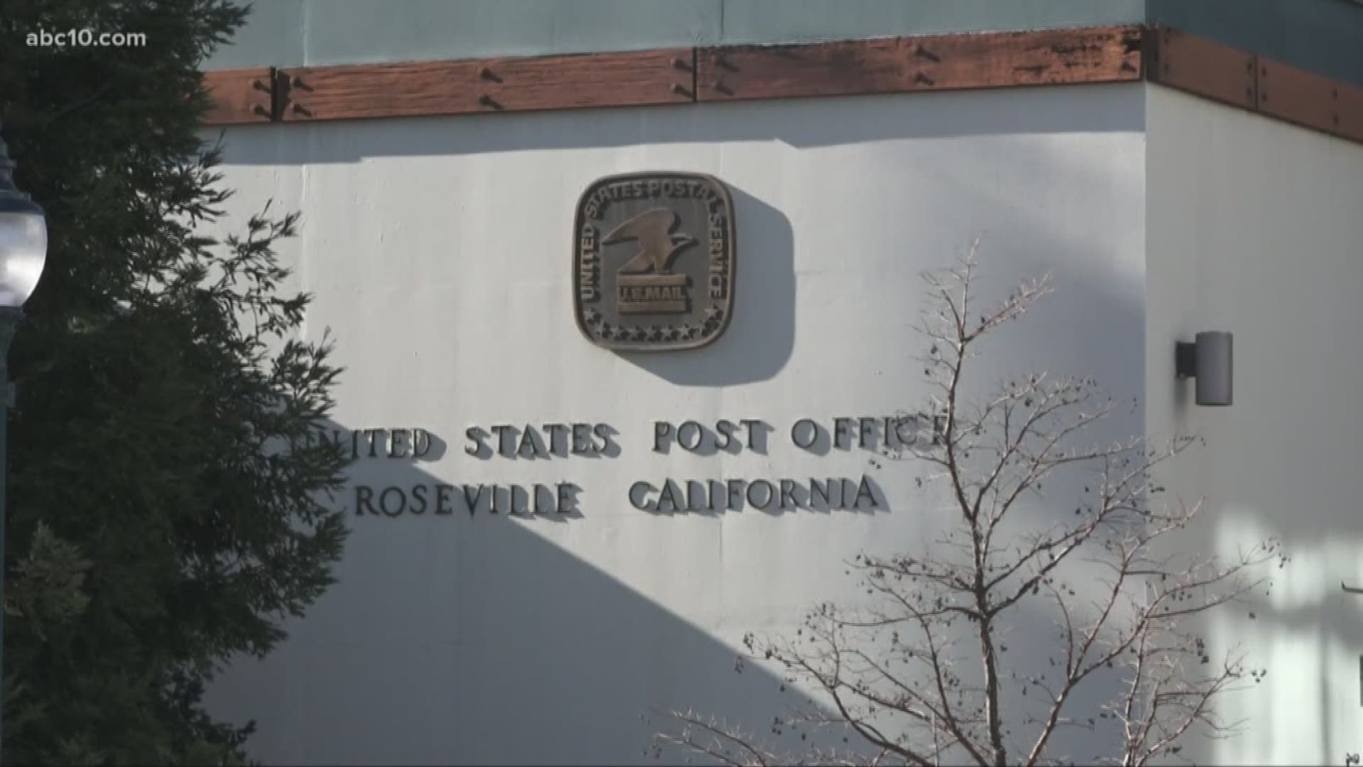 A Roseville post office will soon be shutting down, but if the city and neighbors have their way, it would not be moving in a location not too far away.