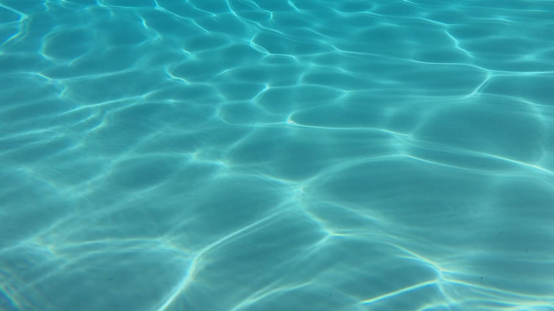 Pool cleaning industry facing worker shortage, chlorine prices - Vimarsana News