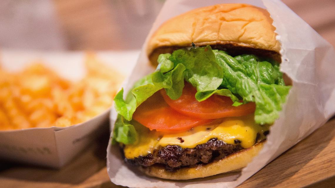 Folsom: Shake Shack in Palladio to open 2024 | abc10.com