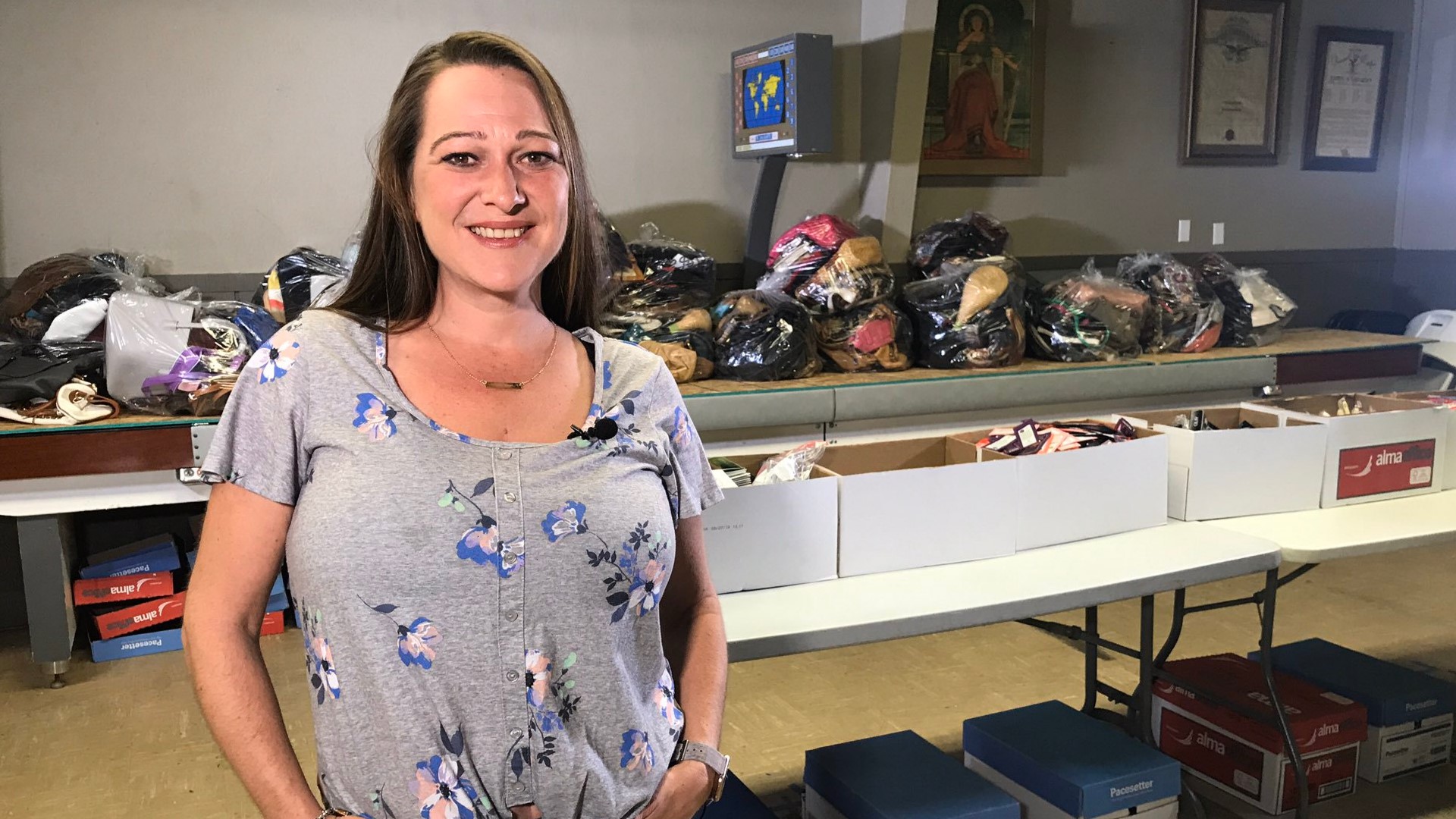“Julie’s Purse Project” has donated more than a thousand purses with essential items to survivors of the Camp Fire.