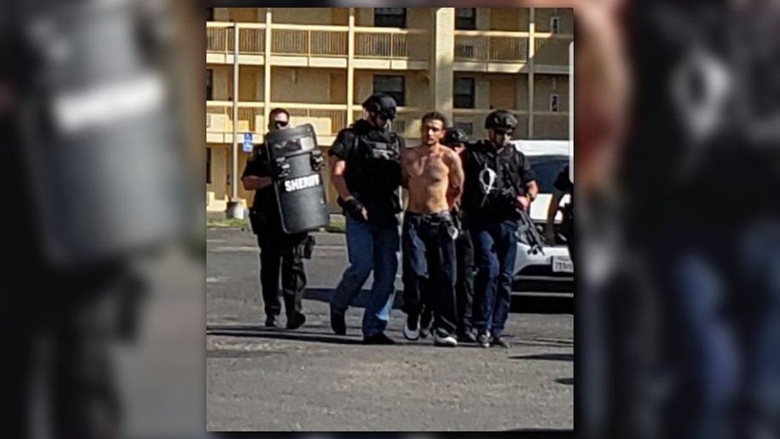Homicide suspect arrested after standoff at Stockton hotel