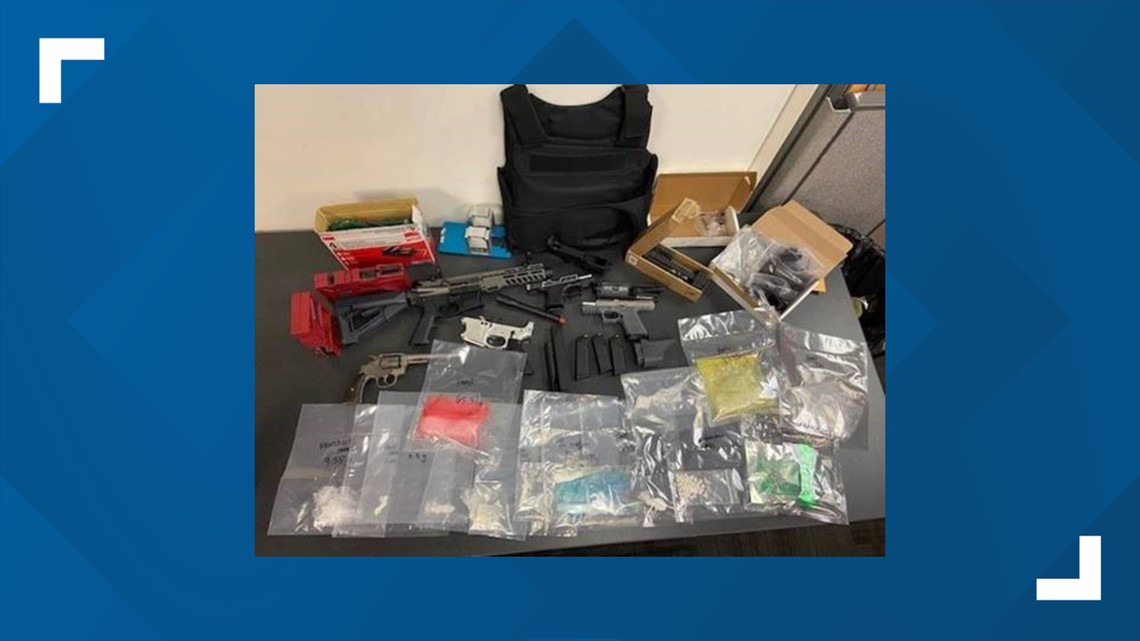 Roseville PD arrest 2 after police find drugs, guns in hotel room - Vimarsana News