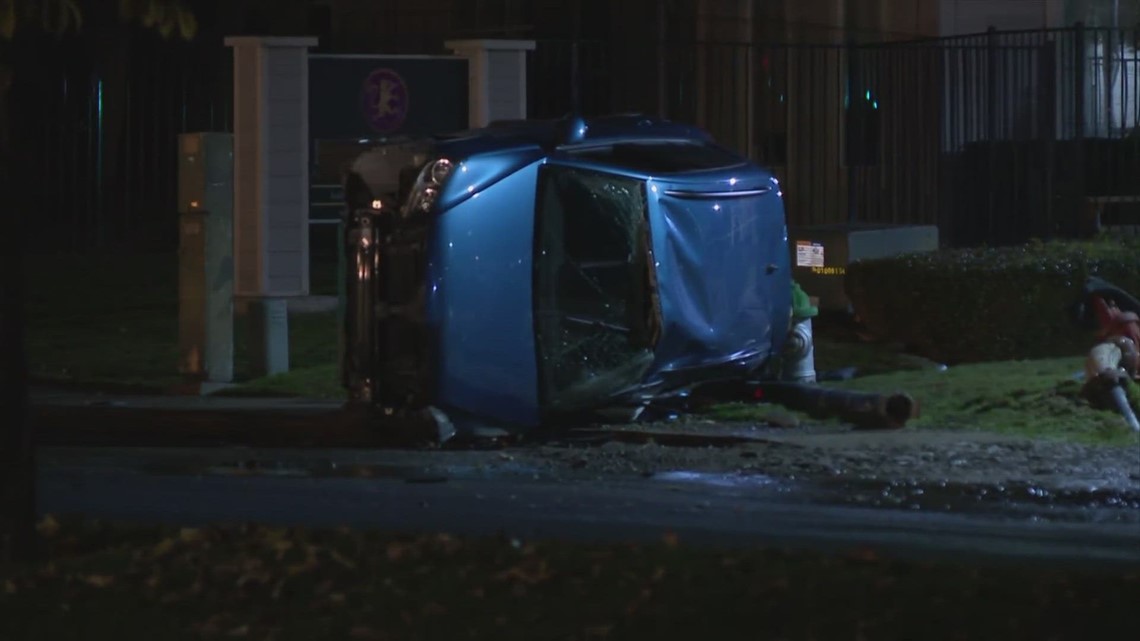 1 Critically Injured After Car Crashes Into 3 Pedestrians In Sacramento ...