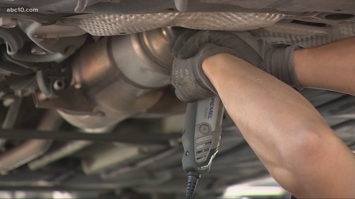 'Etch and Catch' event to deter catalytic converter theft