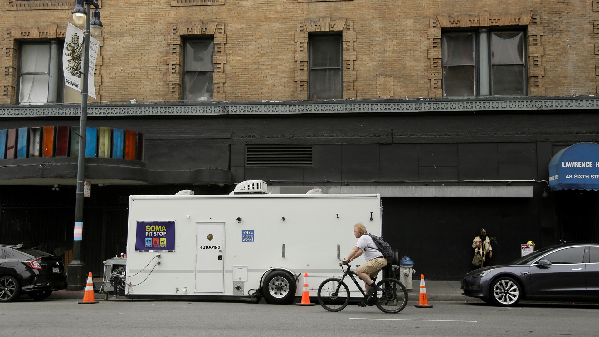San Francisco public toilets help homeless, cost 200,000