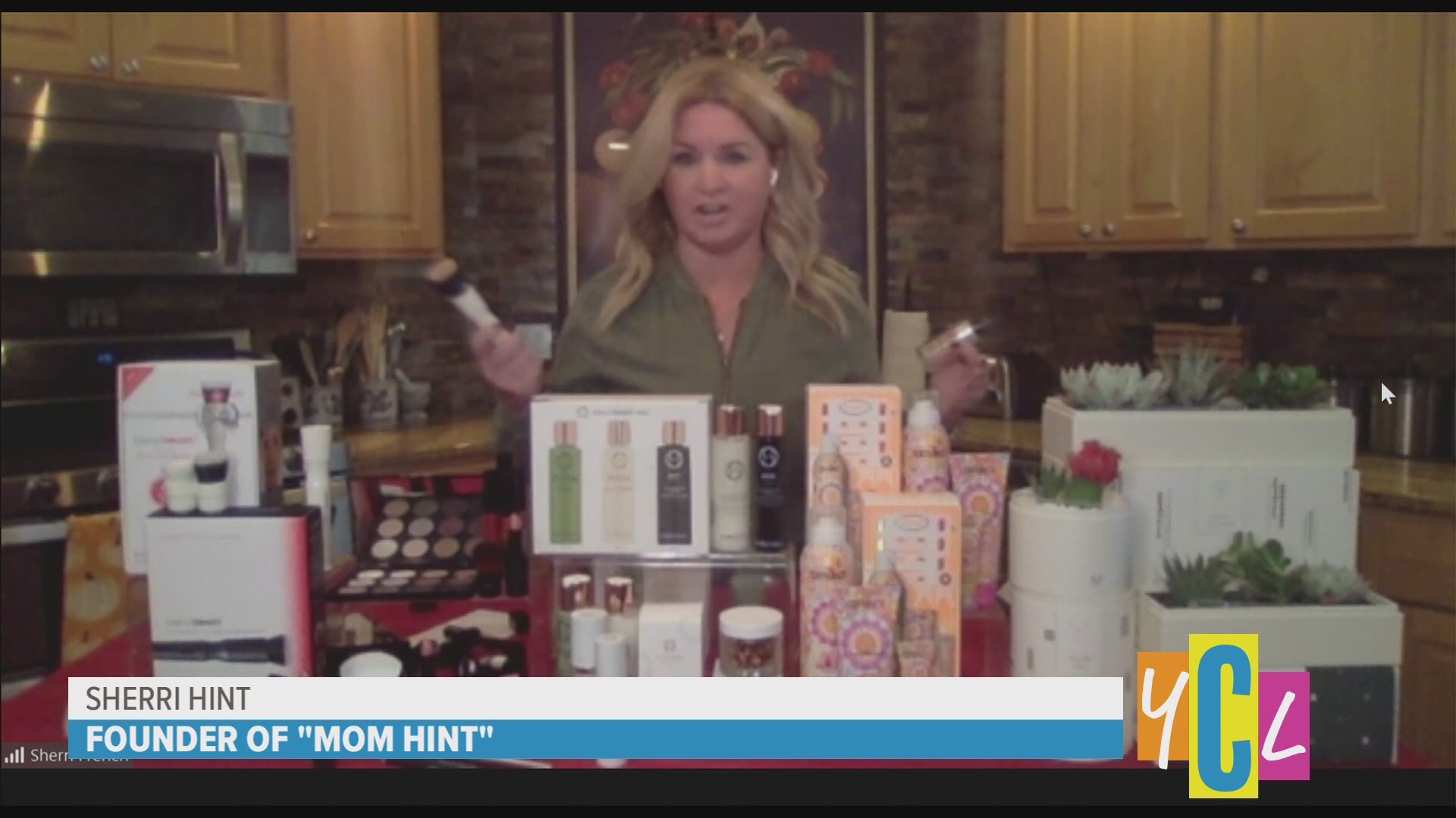 Get organized and shop now as lifestyle expert Sherri French helps you get ahead and save money with holiday shopping. This segment was paid for by Mom Hint.