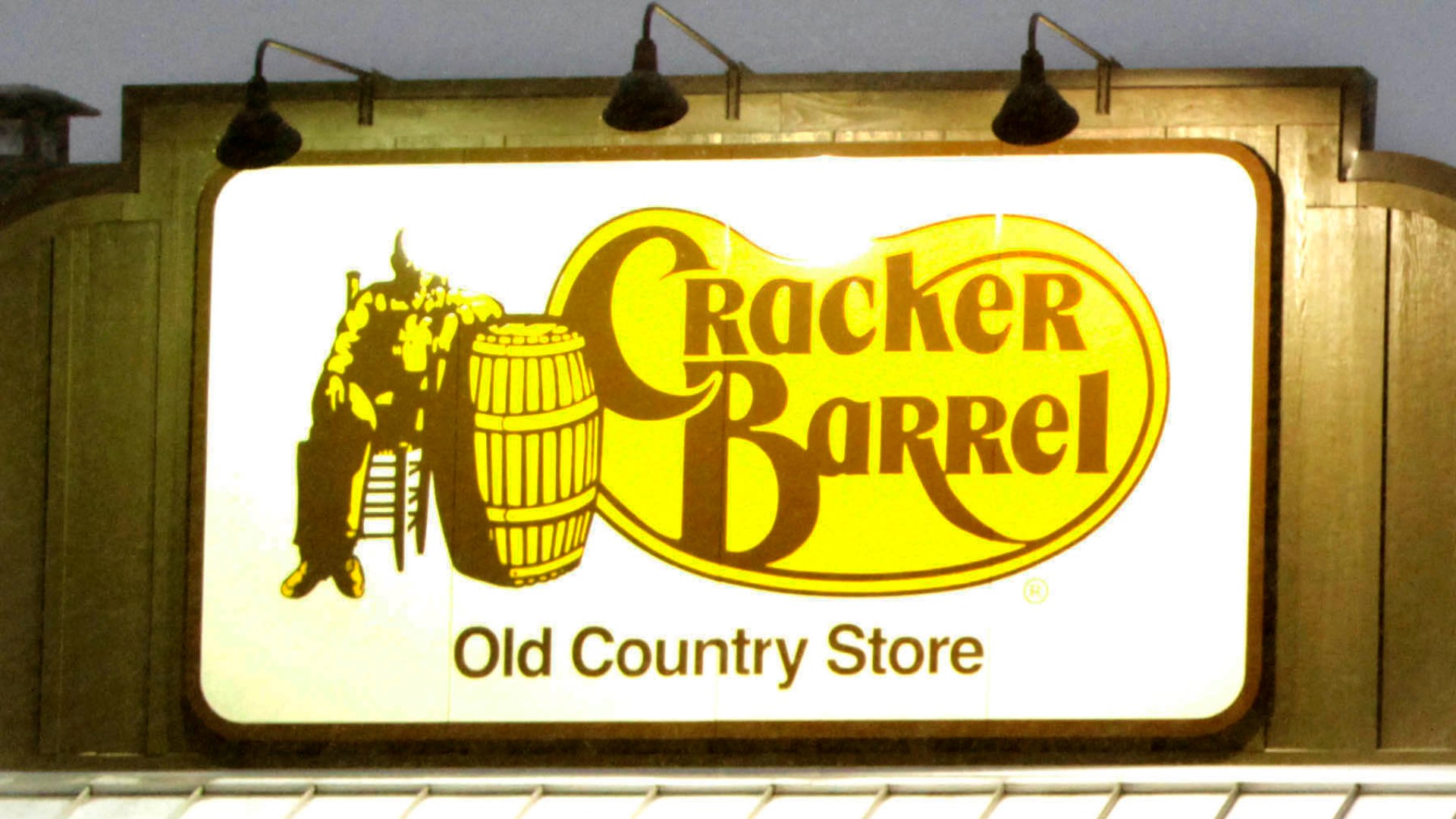 It’s a big day for southern food lovers in the Rocklin area! The newest Cracker Barrel restaurant in Northern California made its grand opening on Monday.