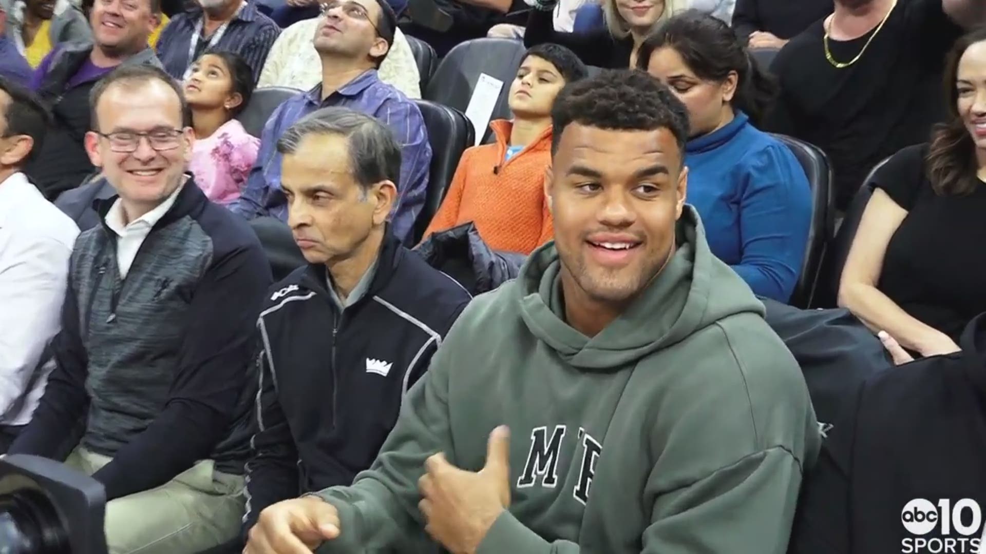 When he's not busy gobbling up QBs for the San Francisco 49ers, NFL defensive end Arik Armstead can be found sitting courtside at a Sacramento Kings game.