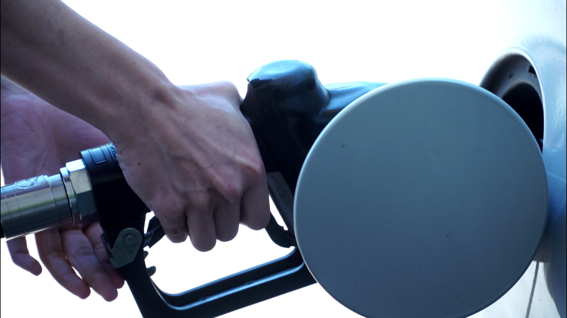 Gas prices for 4th of July travel might not keep many people home - Vimarsana News