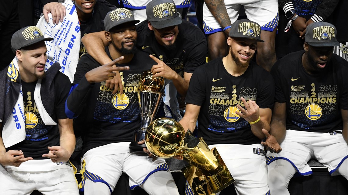 Curry scores 37, Warriors sweep Cavaliers to win 2018 NBA Finals ...