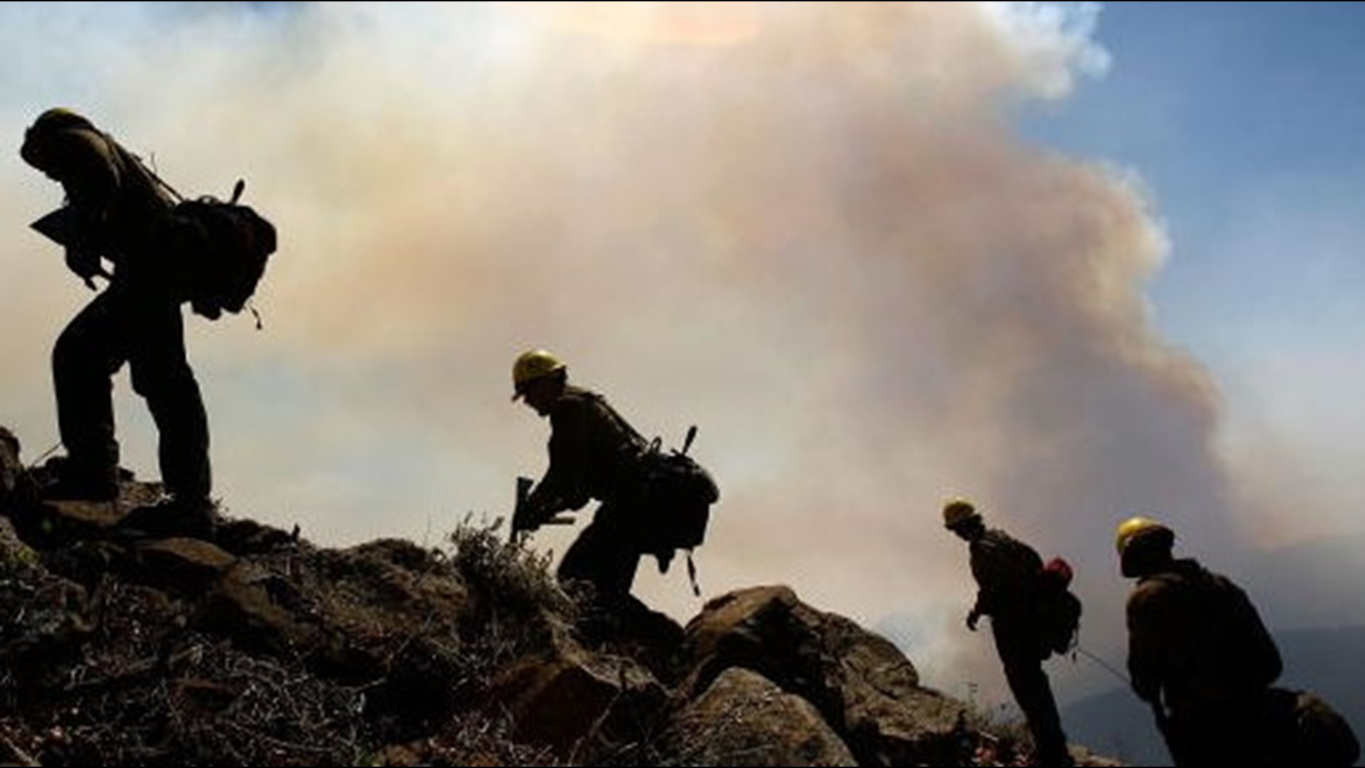 Holiday Fire Evacuations reduced at wildfire in Goleta
