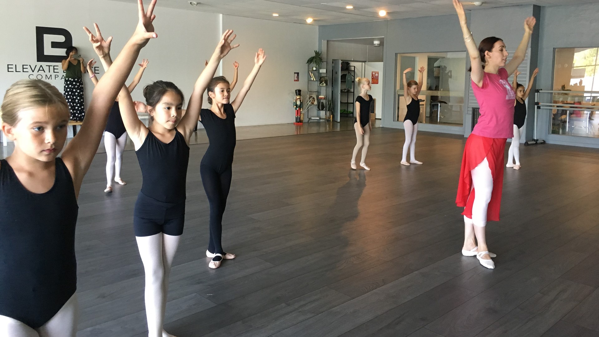 Young Stockton dancers rehearse with Moscow Ballet